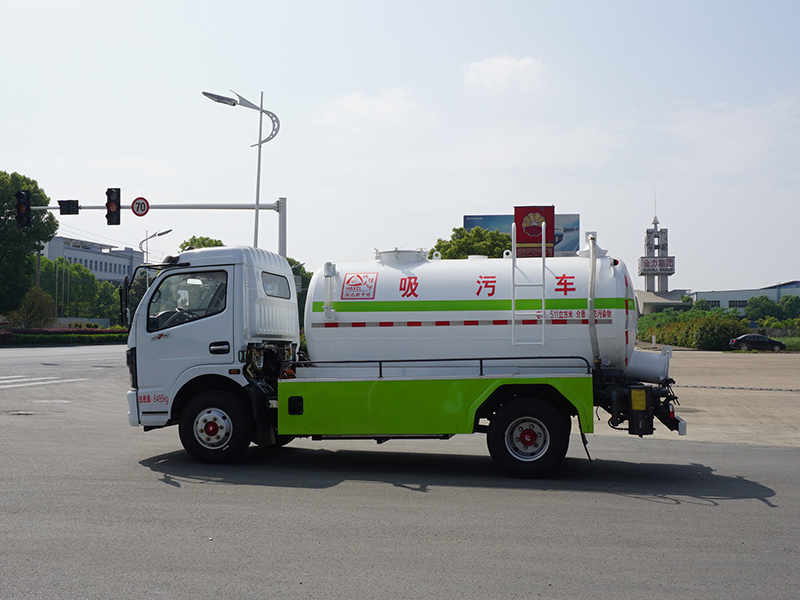 XZL5080GXWBEV型純電動吸污車